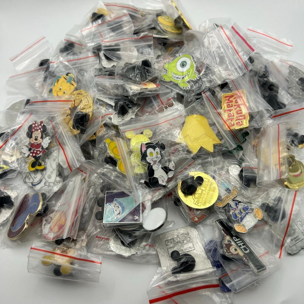 Assorted Disney Trading Pins 100pcs New!